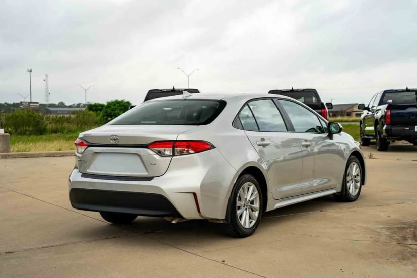 2025 Toyota Corolla - Image 3