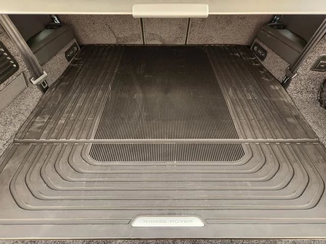 2026 Land Rover Range Rover - Image 22