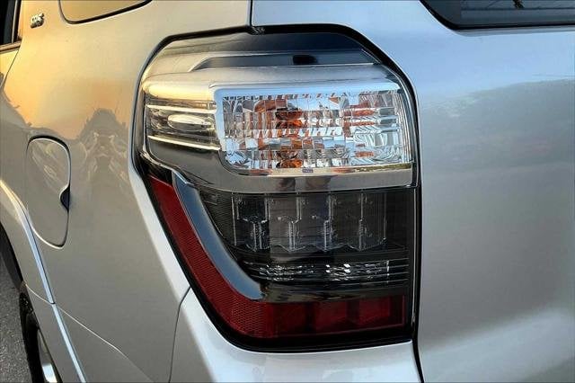 2024 Toyota 4RUNNER - Image 27