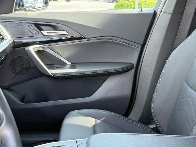 2023 BMW X1 - Image 10