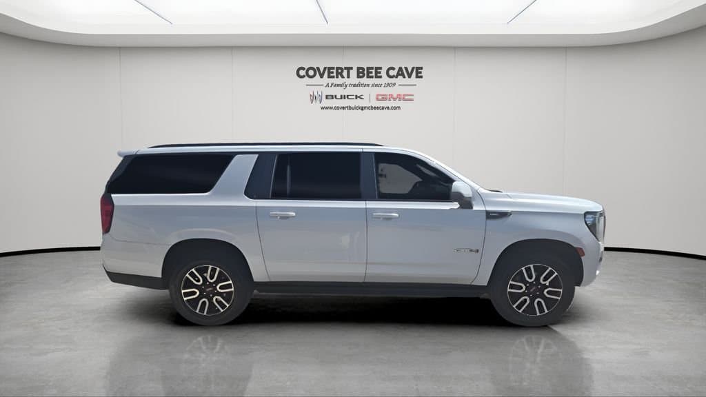 2022 GMC Yukon XL - Image 11