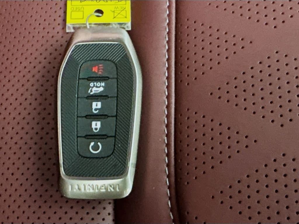 2026 INFINITI QX80 - Image 39