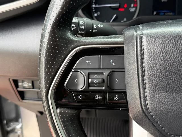 2023 Toyota Tundra - Image 12