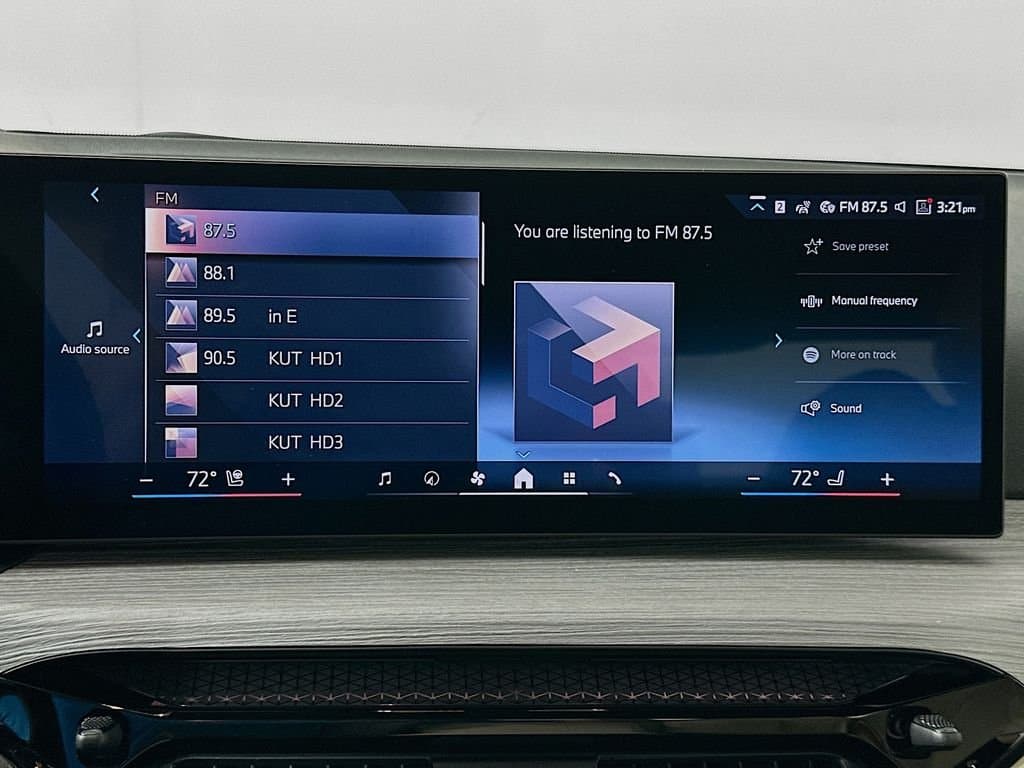 2026 BMW 3 Series - Image 11