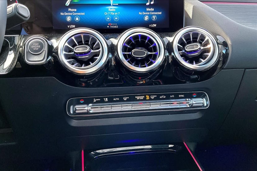 2023 Mercedes-Benz GLA 250 - Image 34