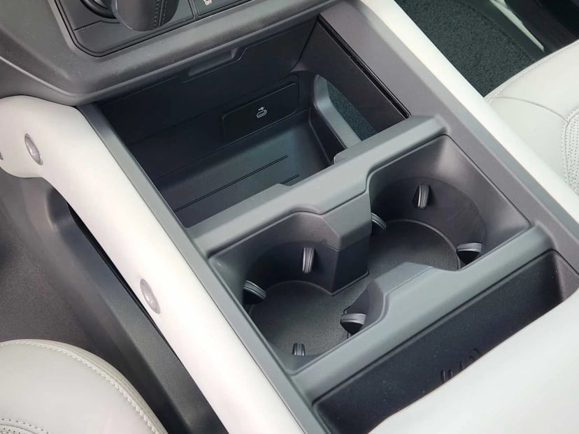 2026 LAND ROVER Defender 130 - Image 20