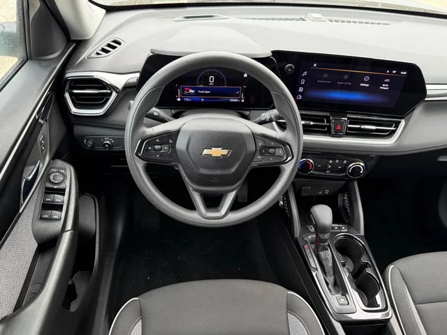 2025 Chevrolet TrailBlazer - Image 25