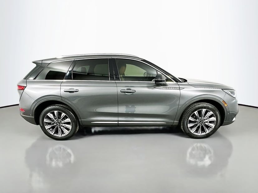 2022 Lincoln Corsair - Image 4