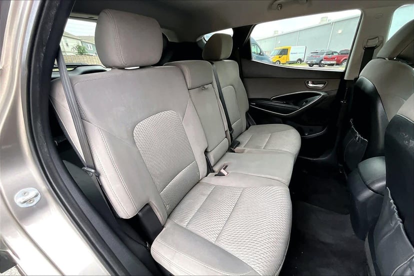 2017 Hyundai Santa Fe Sport - Image 20