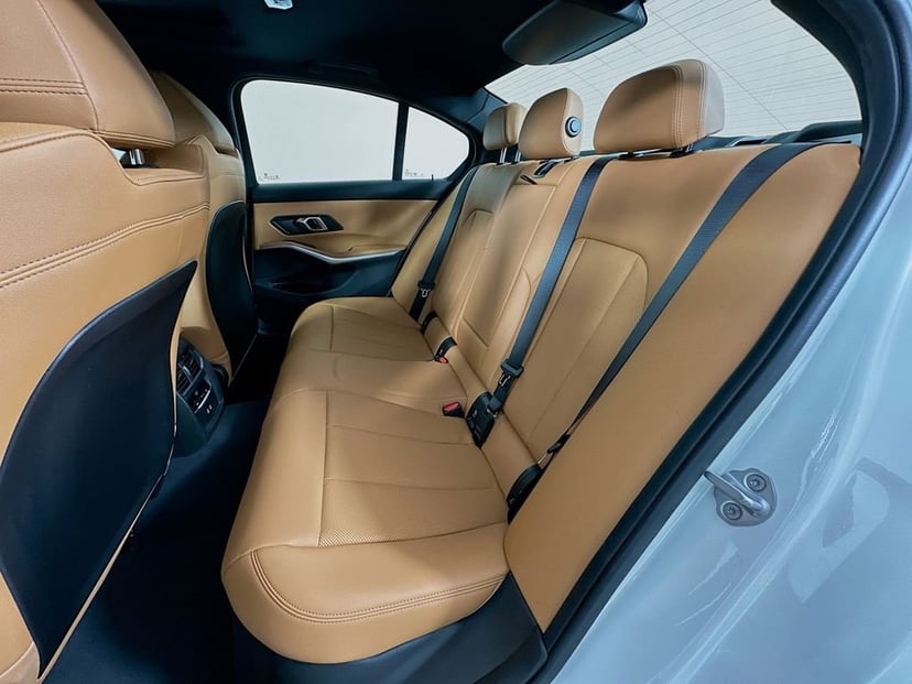 2026 BMW 3 Series - Image 17