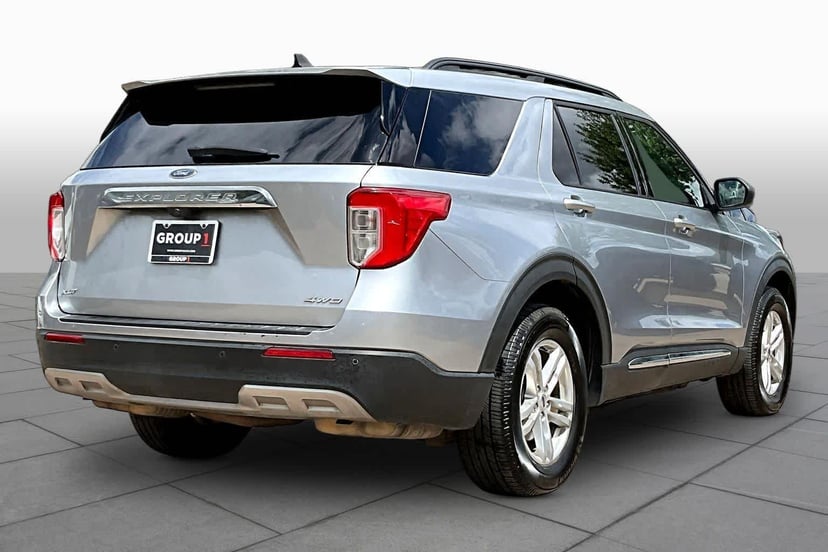 2022 Ford Explorer - Image 13