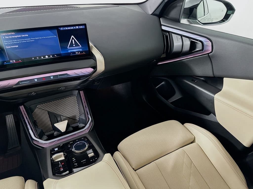 2025 BMW X3 - Image 22