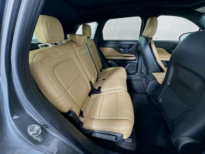 2022 Lincoln Corsair - Image 28