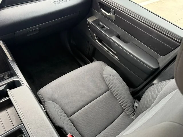 2024 Toyota Tundra - Image 26