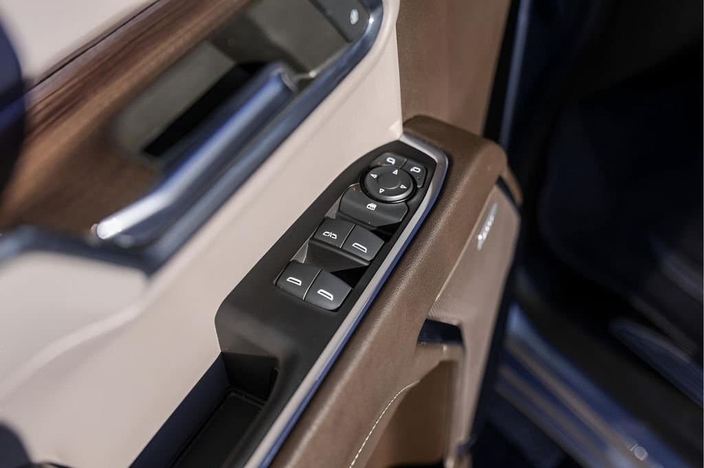 2023 Chevrolet Silverado 1500 - Image 25