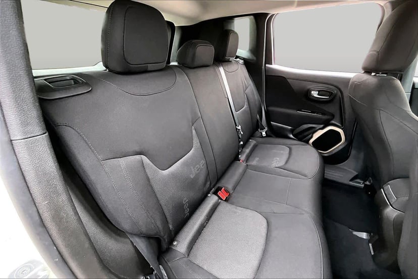 2017 Jeep Renegade - Image 20
