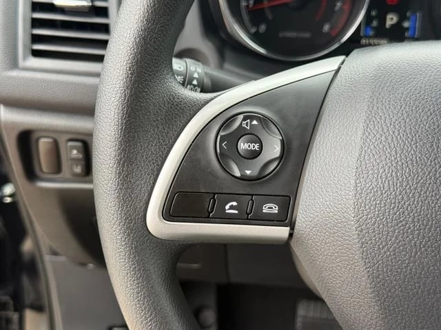 2025 Mitsubishi Outlander Sport - Image 11