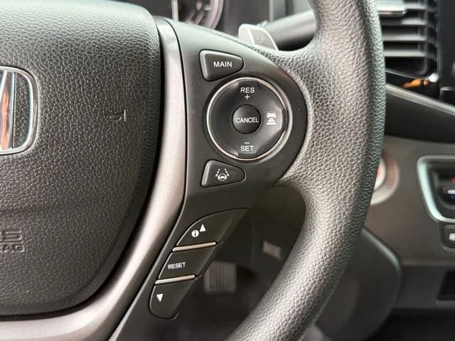 2023 Honda Ridgeline - Image 16