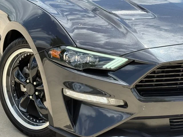 2022 Ford Mustang - Image 3