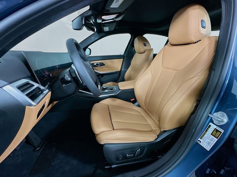 2025 BMW 3 Series - Image 21