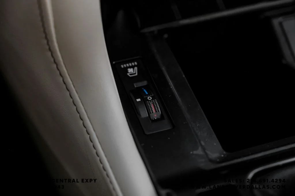 2023 Lexus GX - Image 21