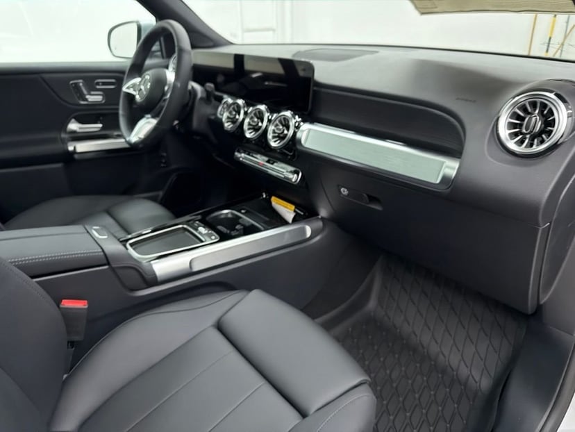 2026 Mercedes-Benz GLB - Image 28
