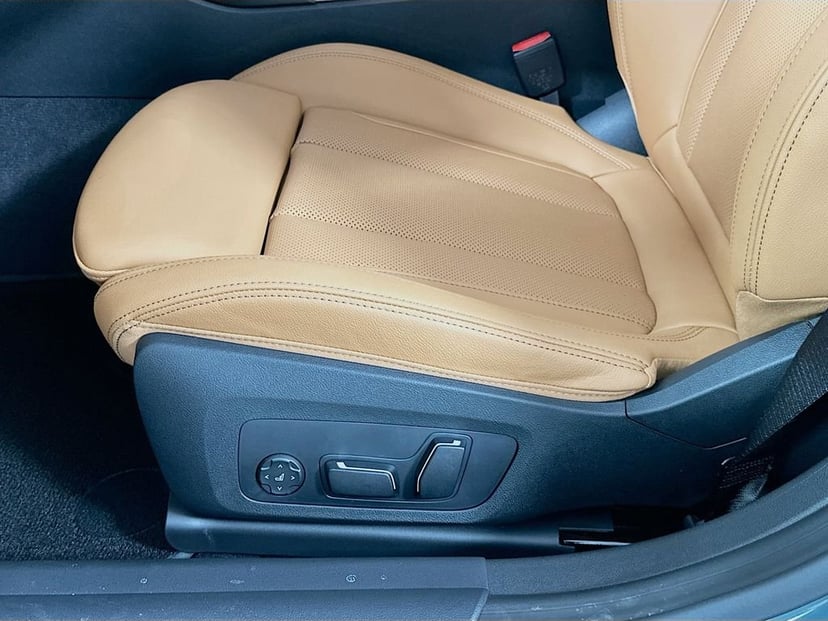 2026 BMW i4 - Image 21