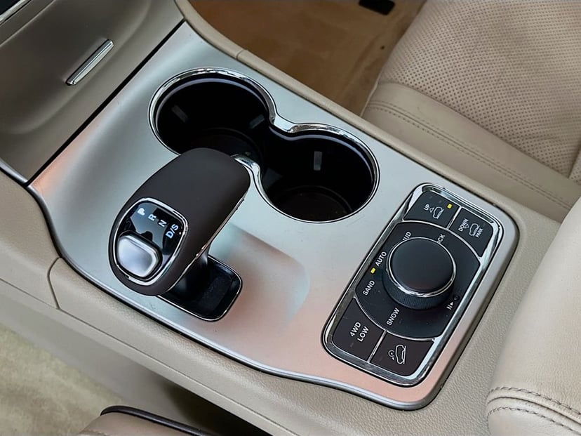 2014 Jeep Grand Cherokee - Image 17