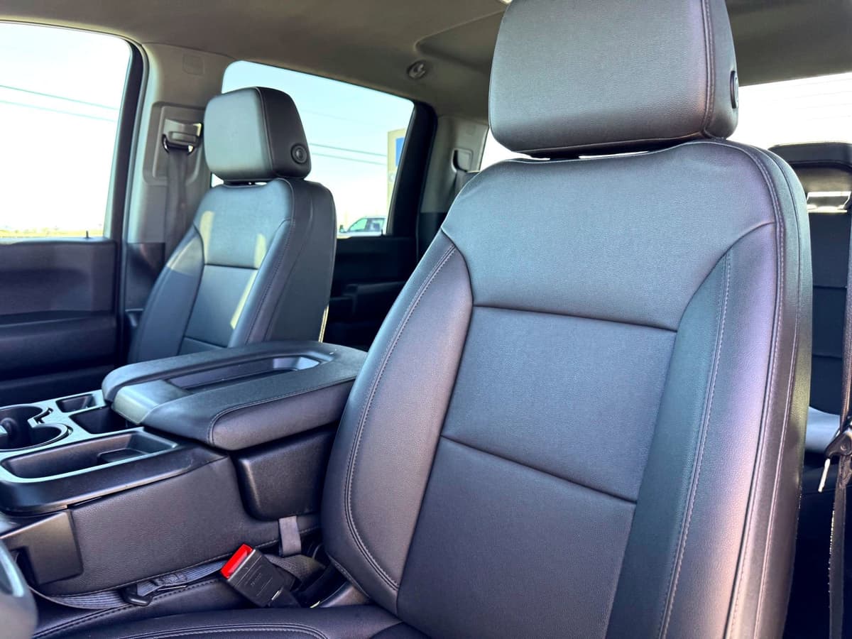 2024 GMC Sierra 2500Hd - Image 13