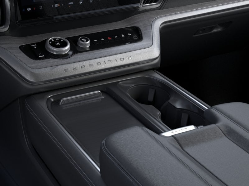 2026 Ford Expedition - Image 28
