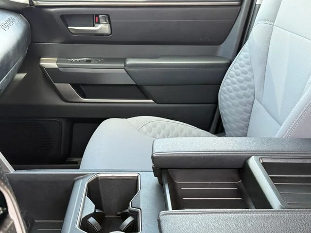 2024 Toyota Tundra - Image 8