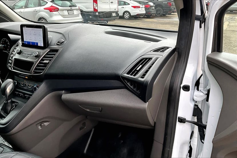 2021 Ford Transit Connect - Image 19