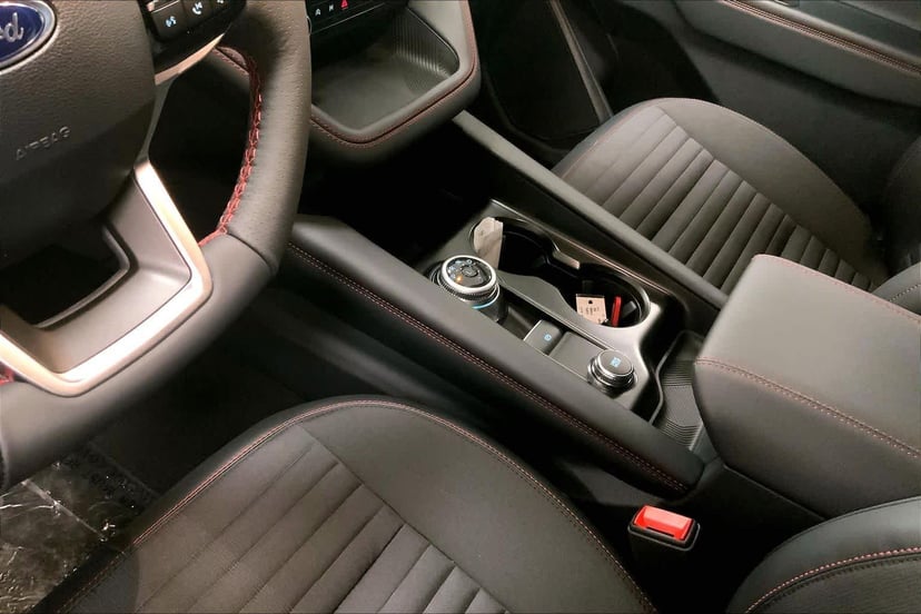 2026 Ford Explorer - Image 6