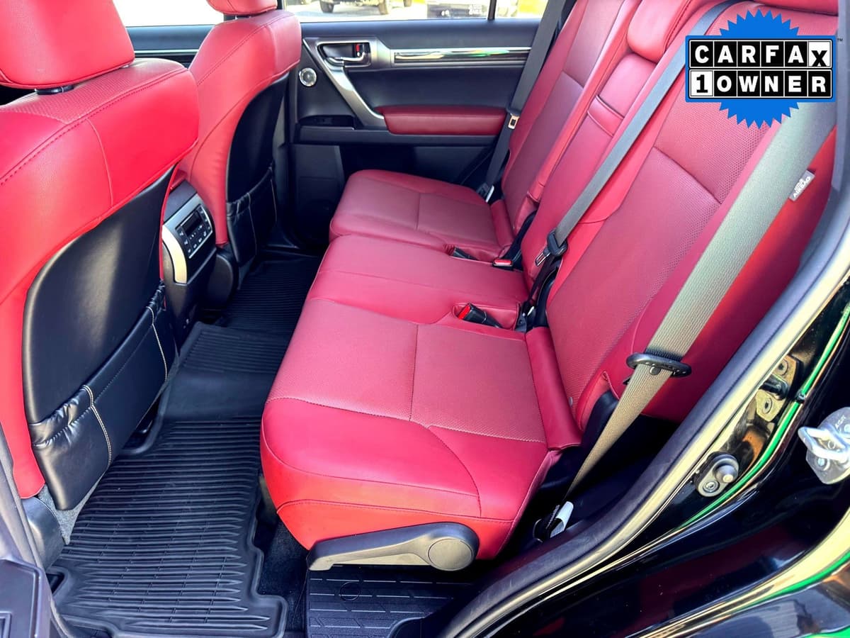 2022 Lexus GX - Image 20