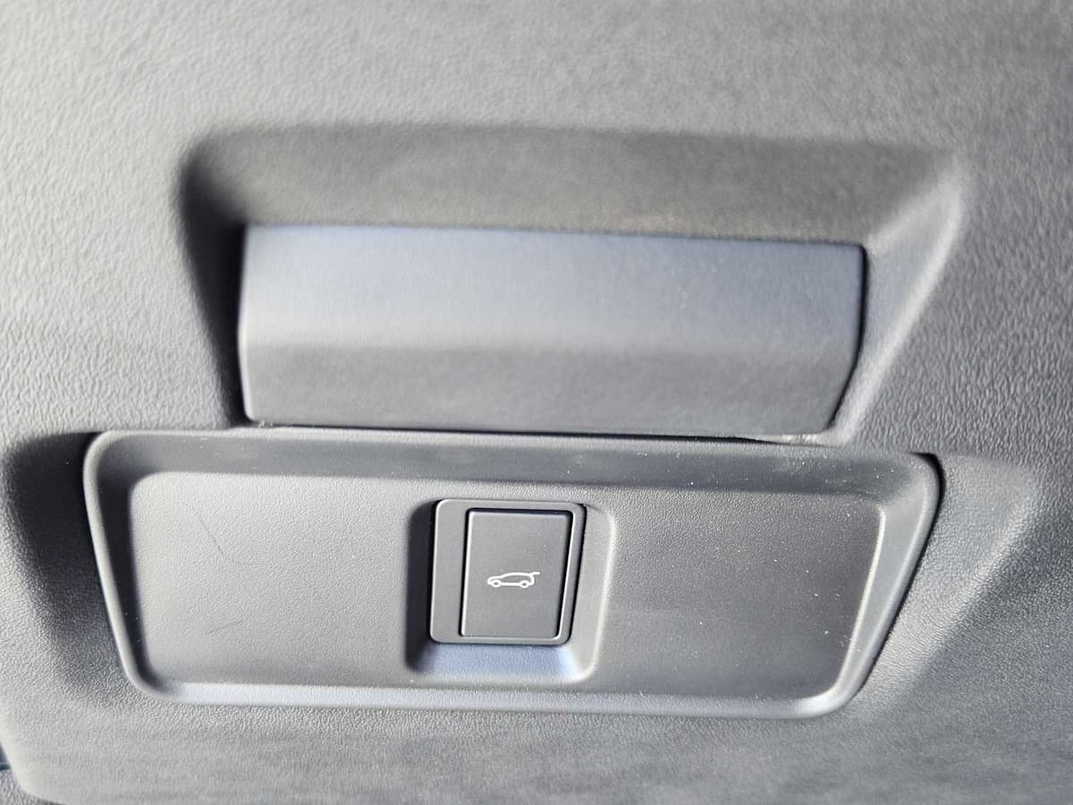 2026 LAND ROVER Range Rover Evoque - Image 20