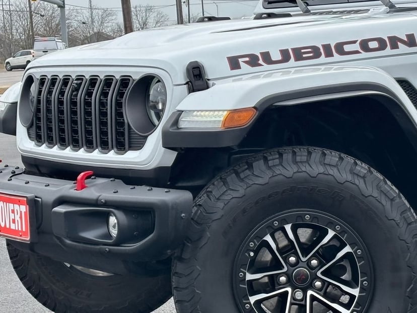 2024 Jeep Wrangler - Image 3