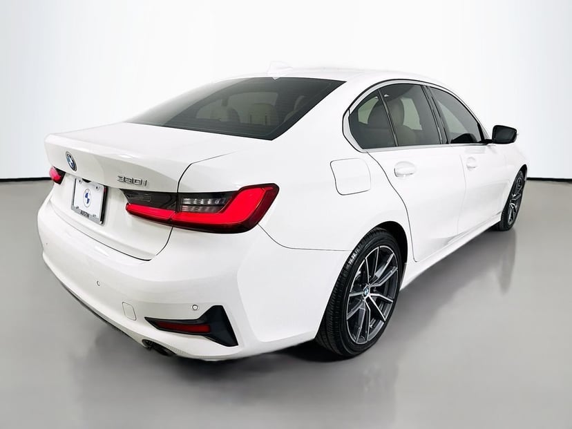 2020 BMW 3 Series - Image 5