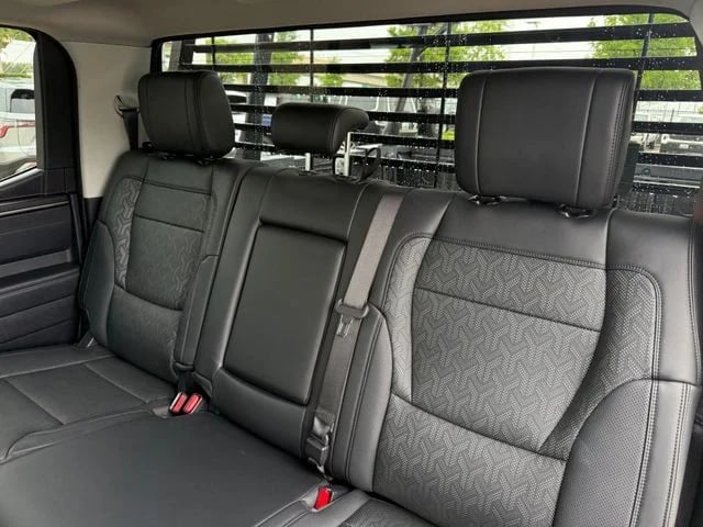 2023 Toyota Tundra - Image 27