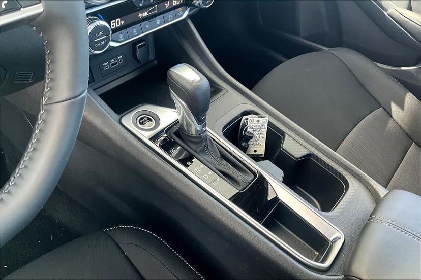 2025 Nissan Sentra - Image 11