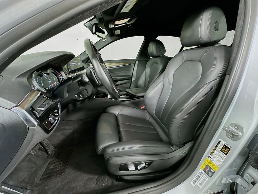 2018 BMW 5 Series - Image 21