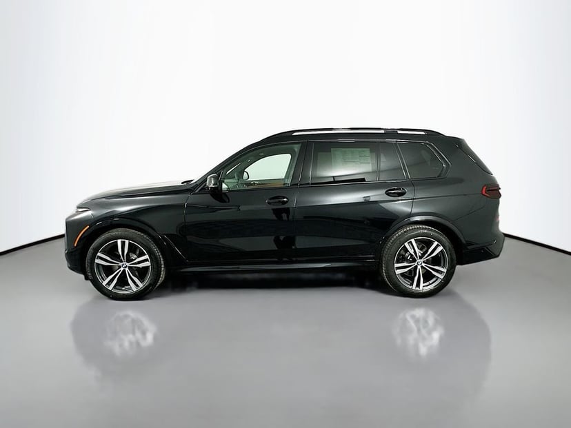 2026 BMW X7 - Image 8
