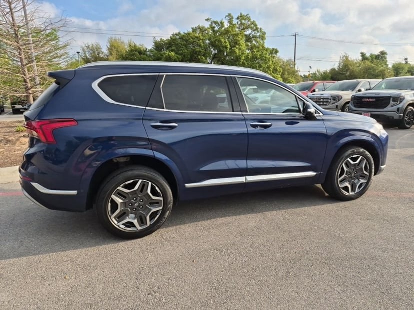2021 Hyundai Santa Fe - Image 10