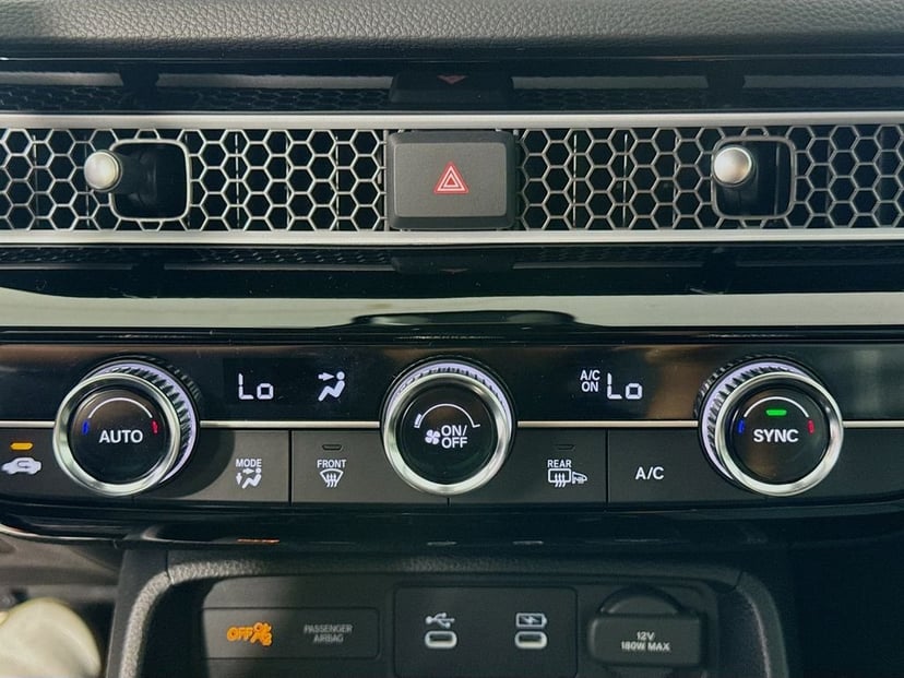 2026 Honda Civic Hybrid - Image 23