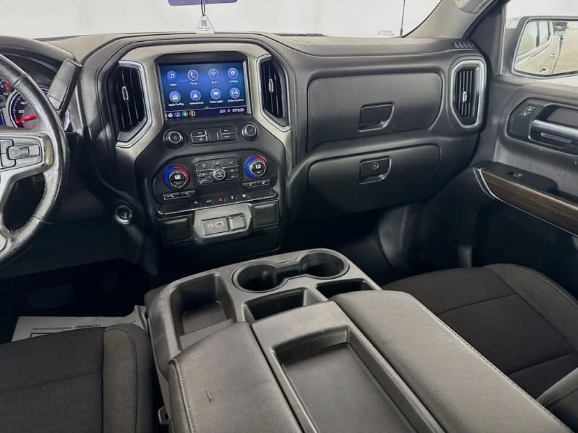 2019 Chevrolet Silverado 1500 - Image 25