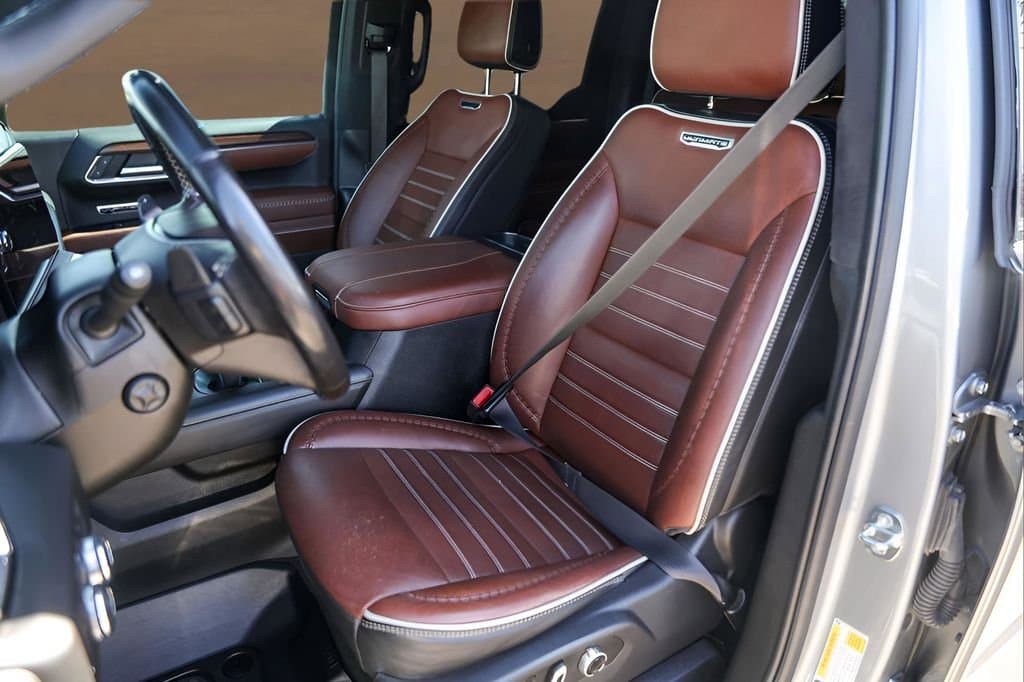 2023 GMC Sierra 1500 - Image 7