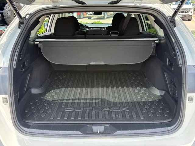 2025 Subaru Outback - Image 30