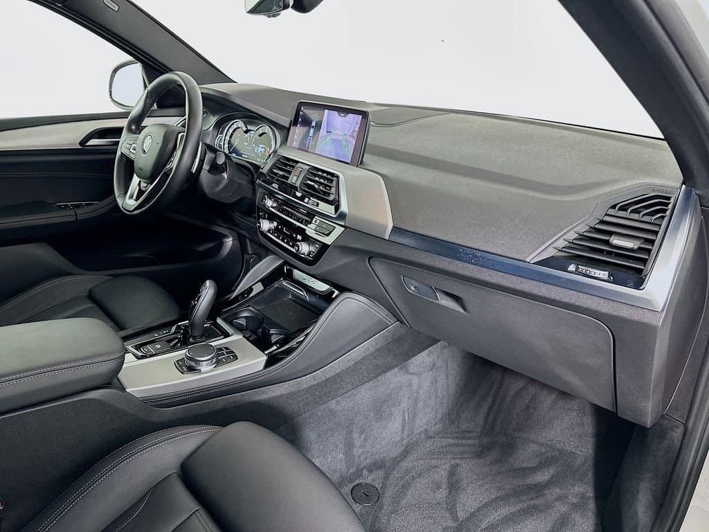 2019 BMW X4 - Image 30