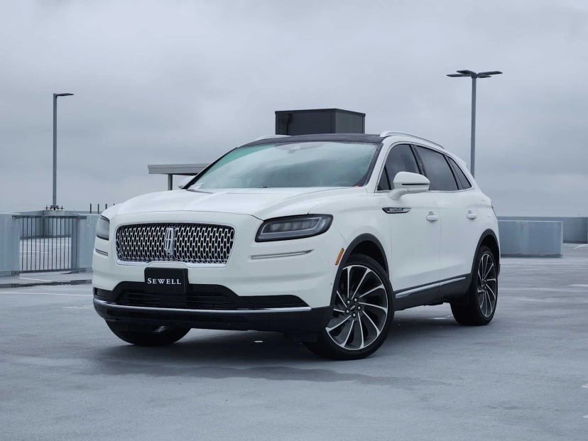 2022 Lincoln Nautilus - Image 1