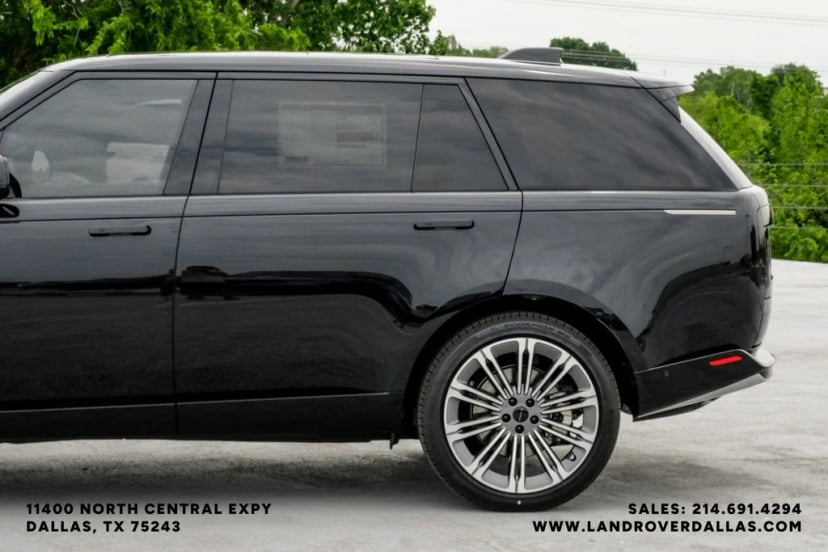 2026 Land Rover Range Rover - Image 11