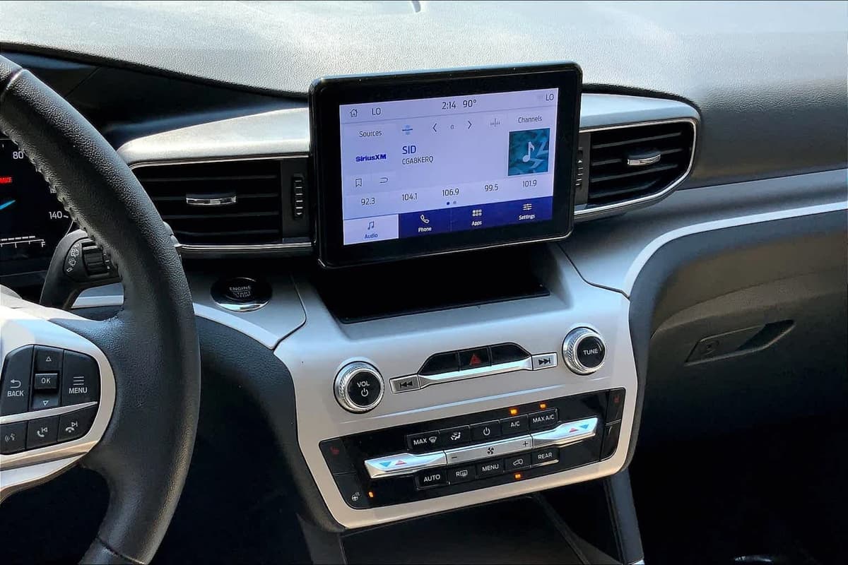 2023 Ford Explorer - Image 7
